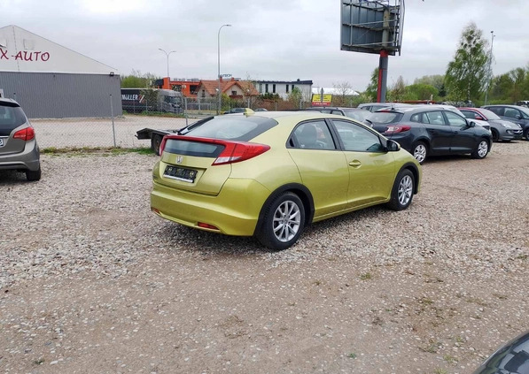 Honda Civic cena 29900 przebieg: 118000, rok produkcji 2012 z Białystok małe 596